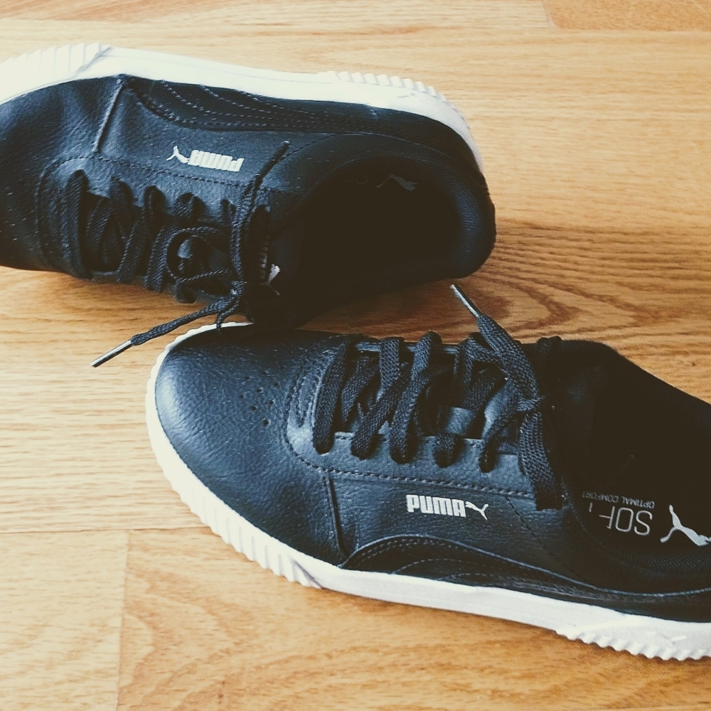 Puma Tennis Shoes with Soft Foam Inserts